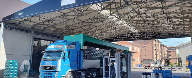 Capannone per la logistica aziendale