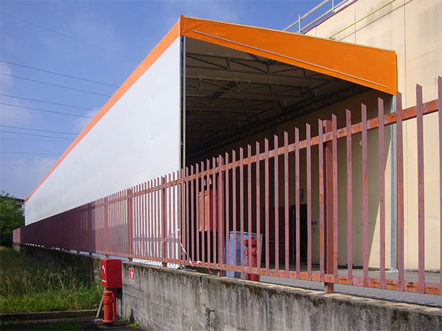 copertura laterale per magazzino
