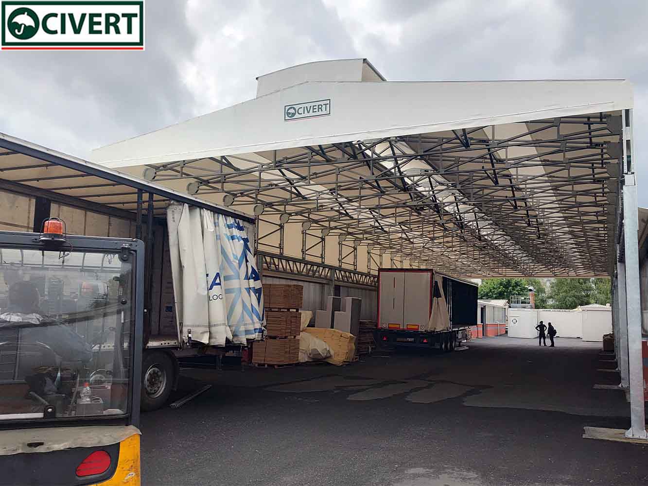 Tunnel mobile in PVC per logistica: la soluzione flessibile e su misura firmata Civert